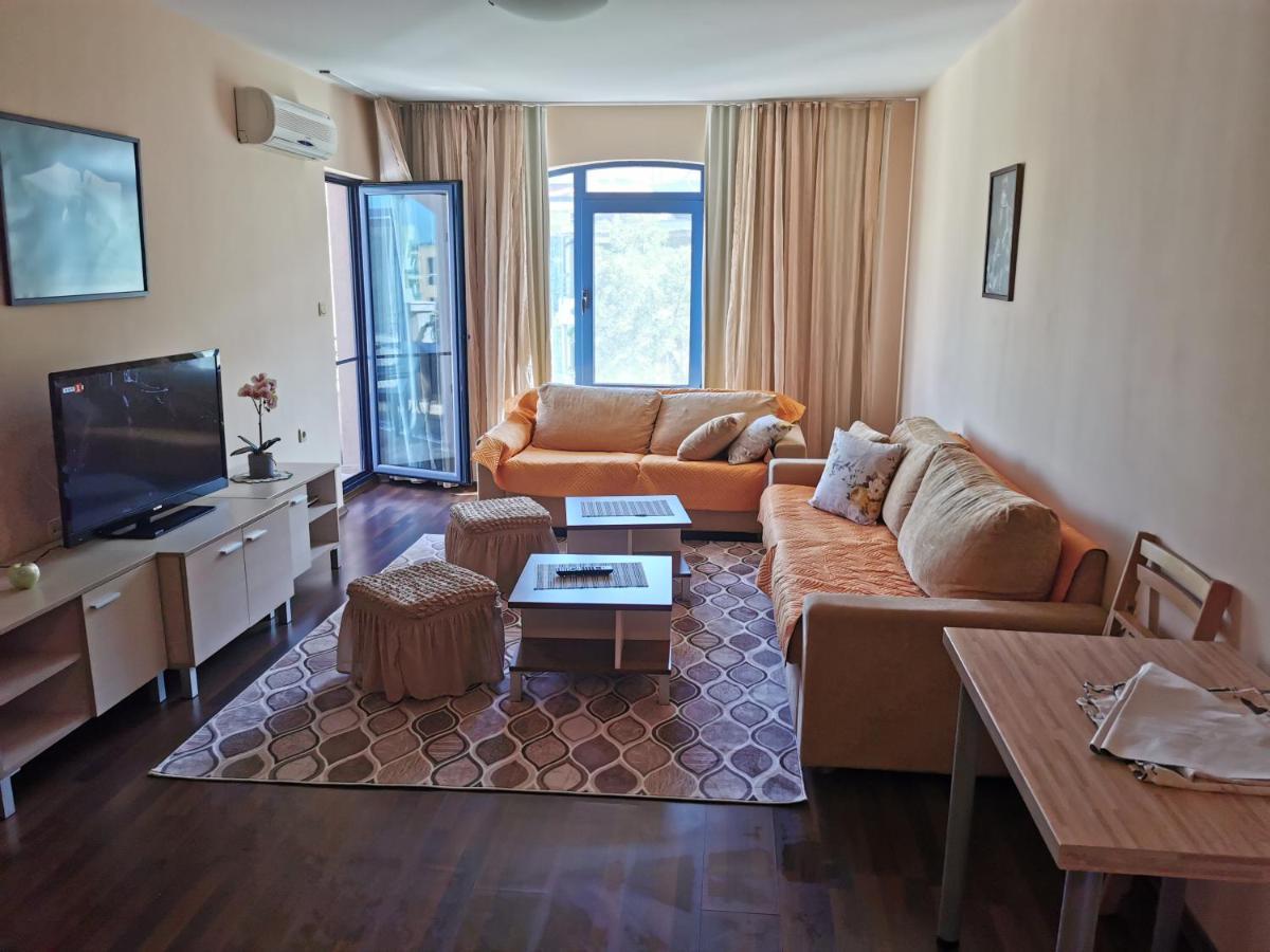 Villa Bonita Pantai Sunny Bagian luar foto